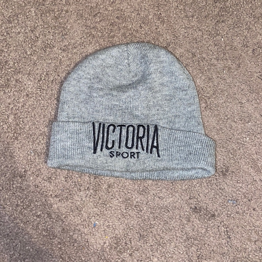 Victoria’s Secret Sport gray beanie